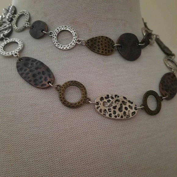 Paparazzi Silver Bronze tones hammered metal Adjustable closure Necklace - Picture 4 of 6